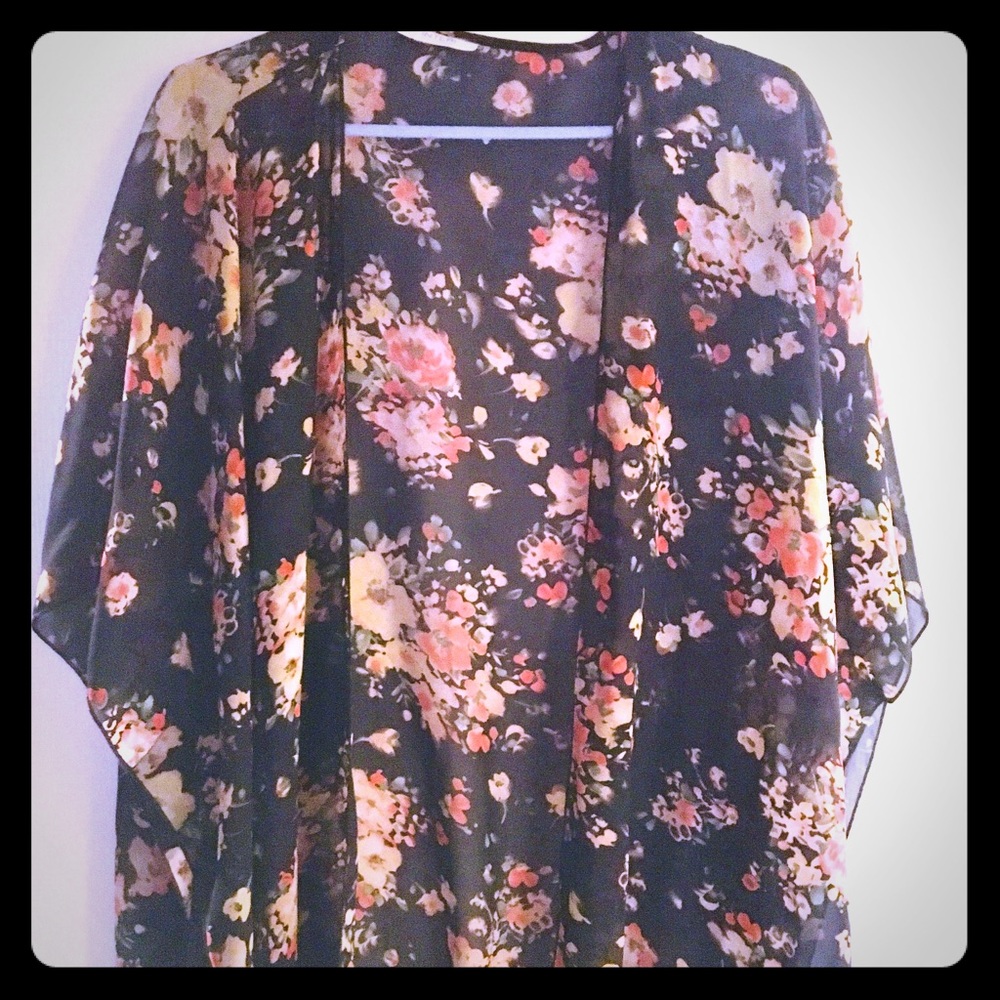 Sheer Covering, Black w/ Flowers